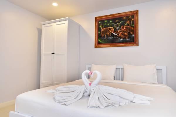 Parvena Hotel Sathorn Bangkok Exterior photo