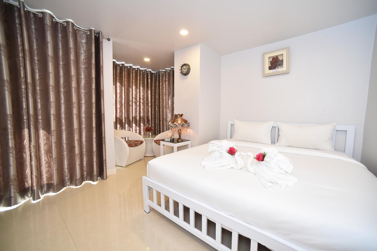 Parvena Hotel Sathorn Bangkok Exterior photo